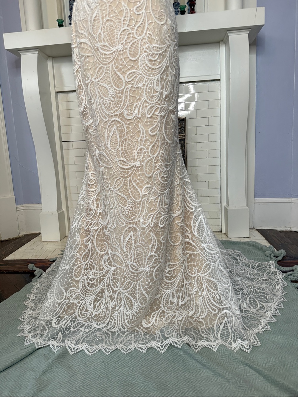 Gorgeous All Who Wander Piper Wedding Gown Boho Lace Strapless Size 10 - Picture 6 of 16